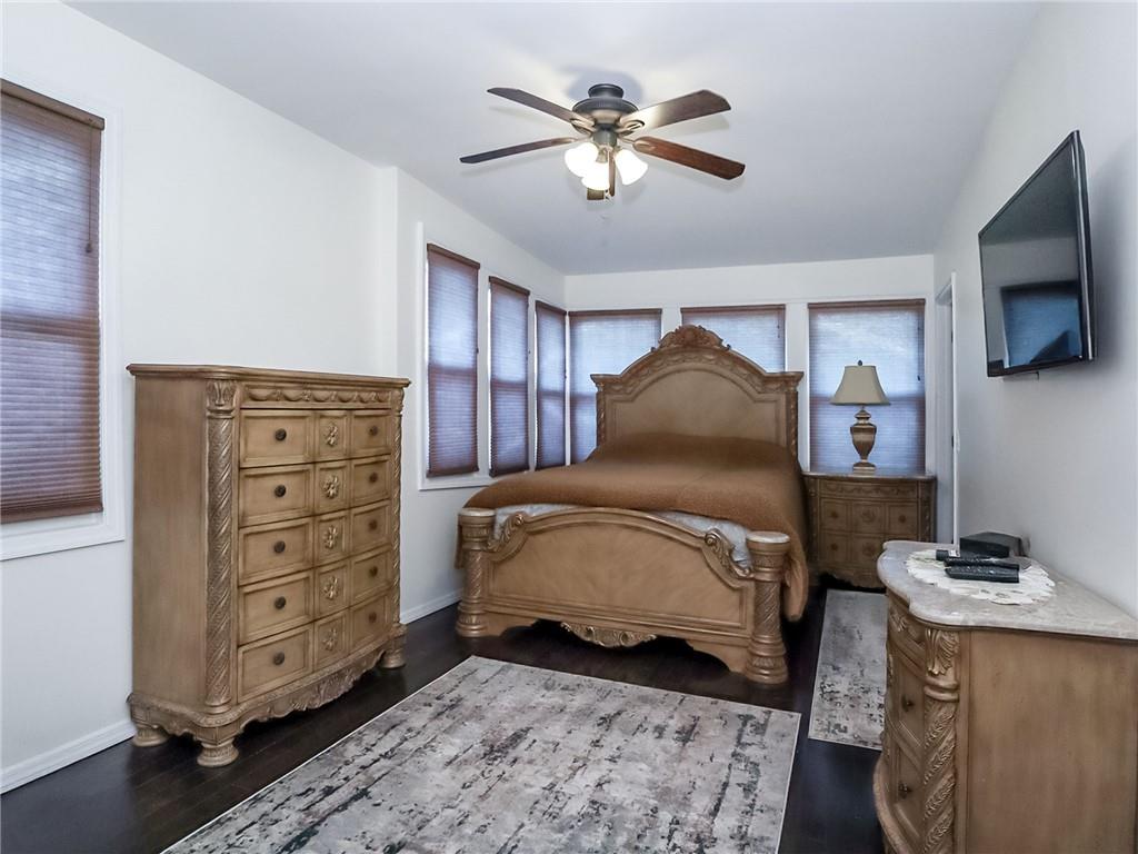 33 Hope Avenue Staten Island NY 10305