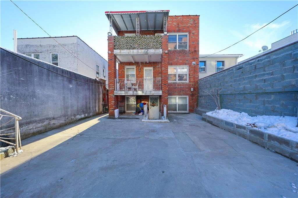 933 56th Street Sunset Park Brooklyn NY 11219