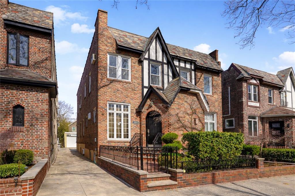 1833 East 33rd Street Marine Park Brooklyn NY 11234