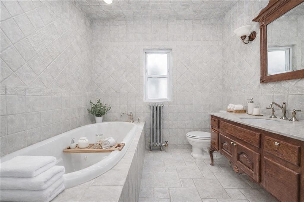 1833 East 33rd Street Marine Park Brooklyn NY 11234