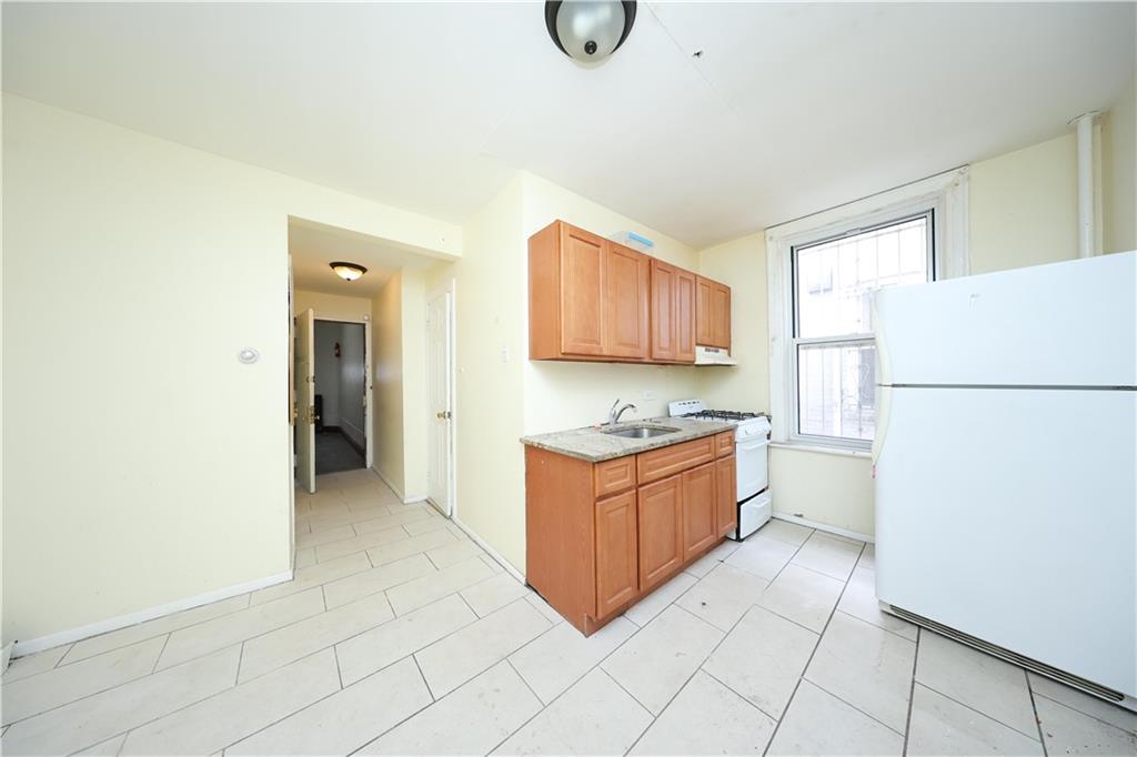 6604 17th Avenue Bensonhurst Brooklyn NY 11204