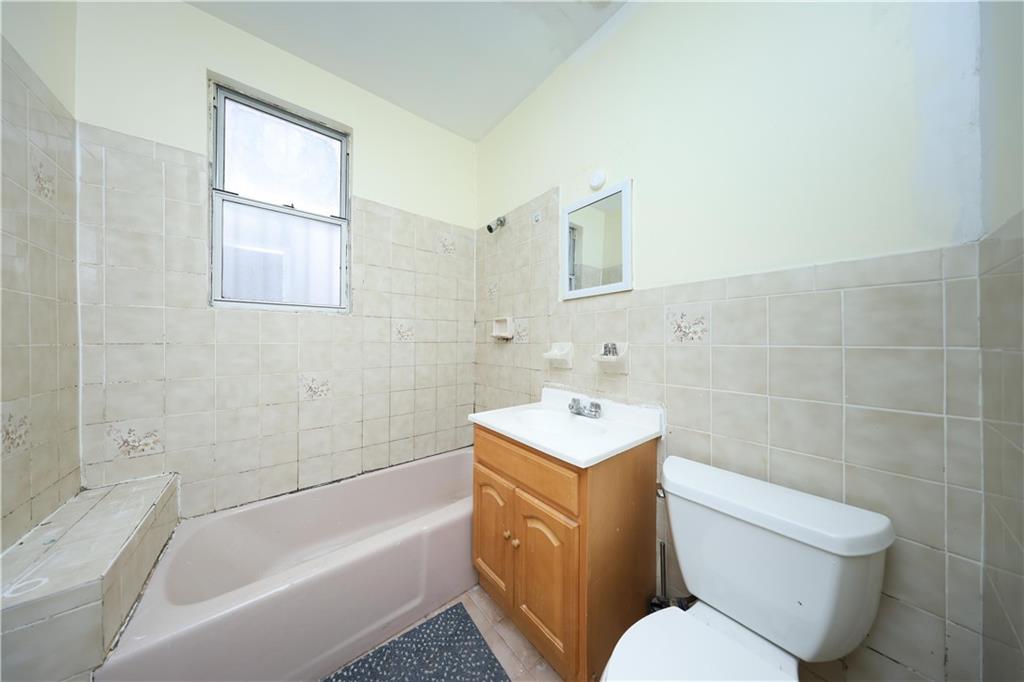 6604 17th Avenue Bensonhurst Brooklyn NY 11204