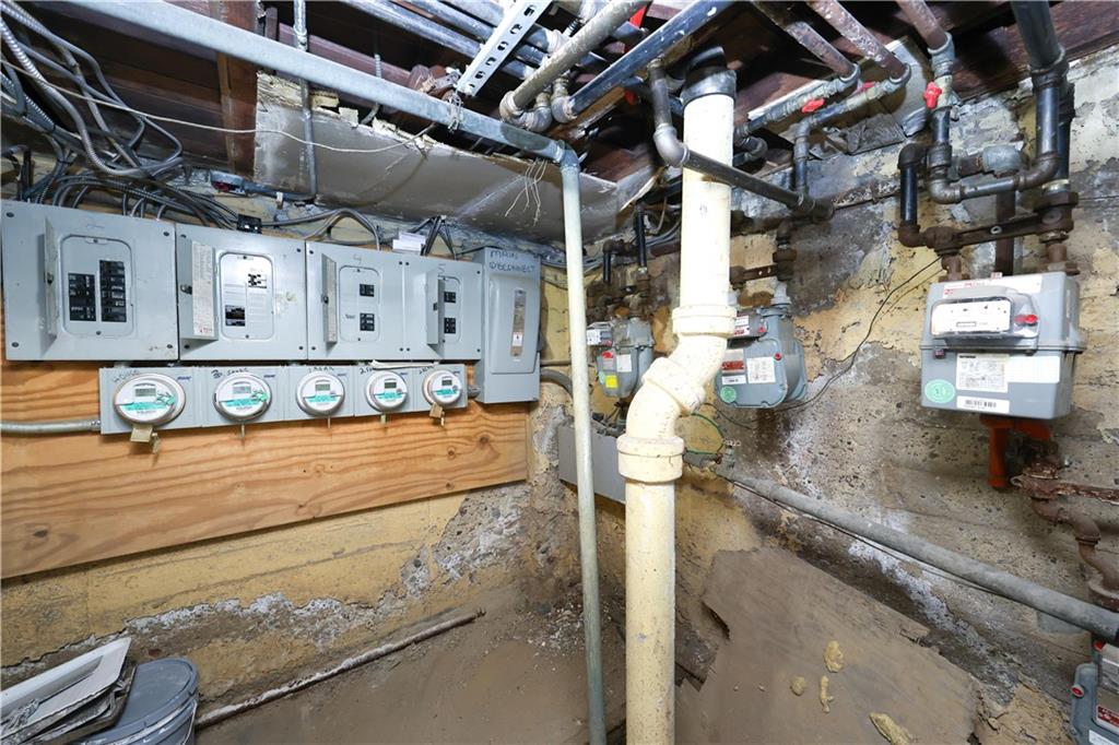 6604 17th Avenue Bensonhurst Brooklyn NY 11204