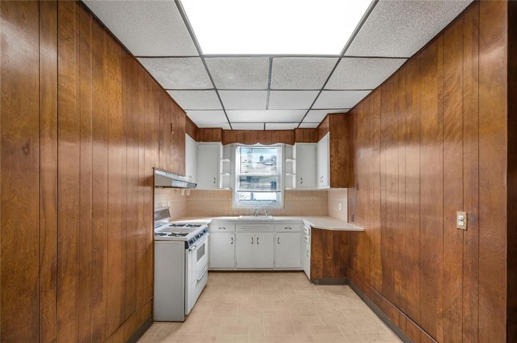 2559 East 27th Street Sheepshead Bay Brooklyn NY 11235