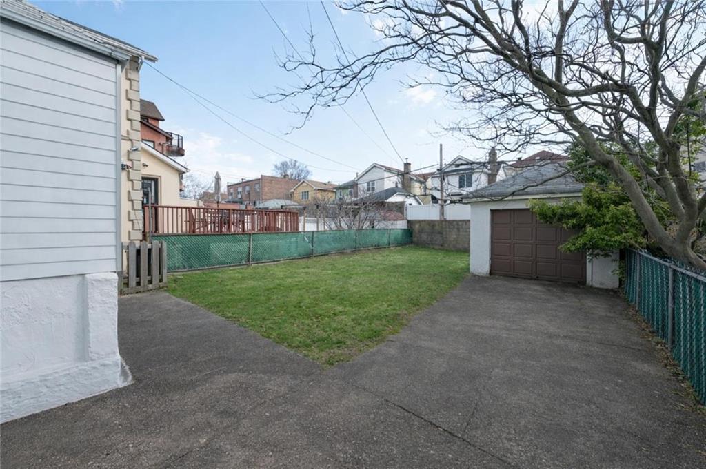 2559 East 27th Street Sheepshead Bay Brooklyn NY 11235