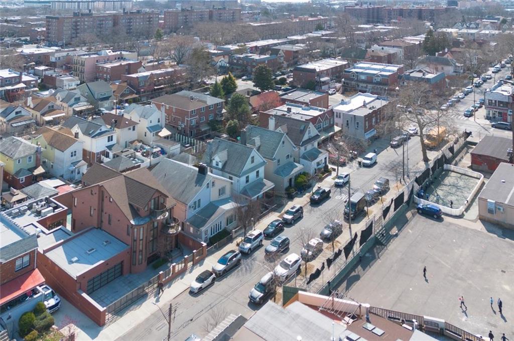 2559 East 27th Street Sheepshead Bay Brooklyn NY 11235