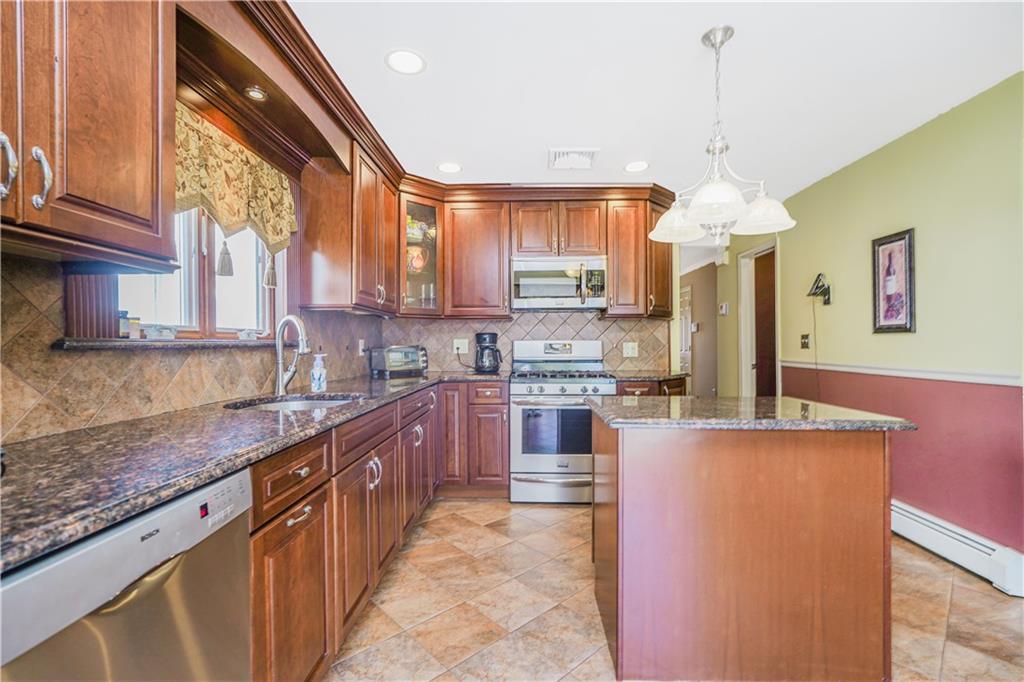 462 Holdridge Avenue Annadale Staten Island NY 10312