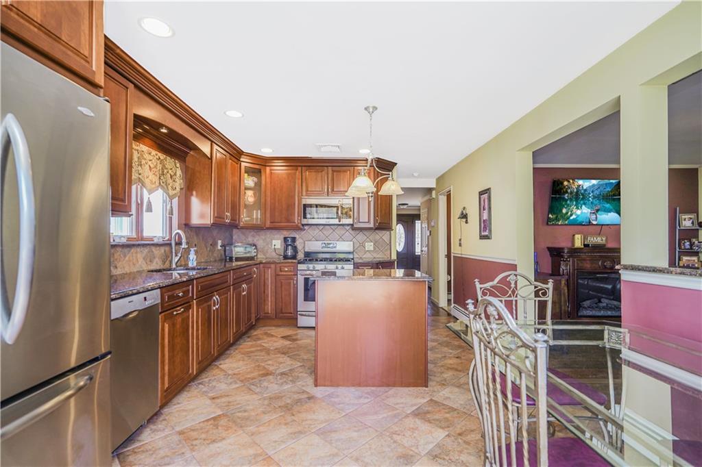 462 Holdridge Avenue Annadale Staten Island NY 10312