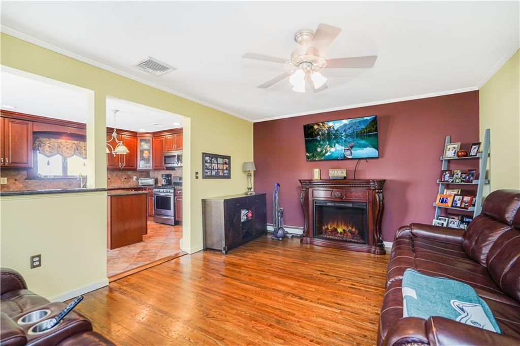 462 Holdridge Avenue Annadale Staten Island NY 10312