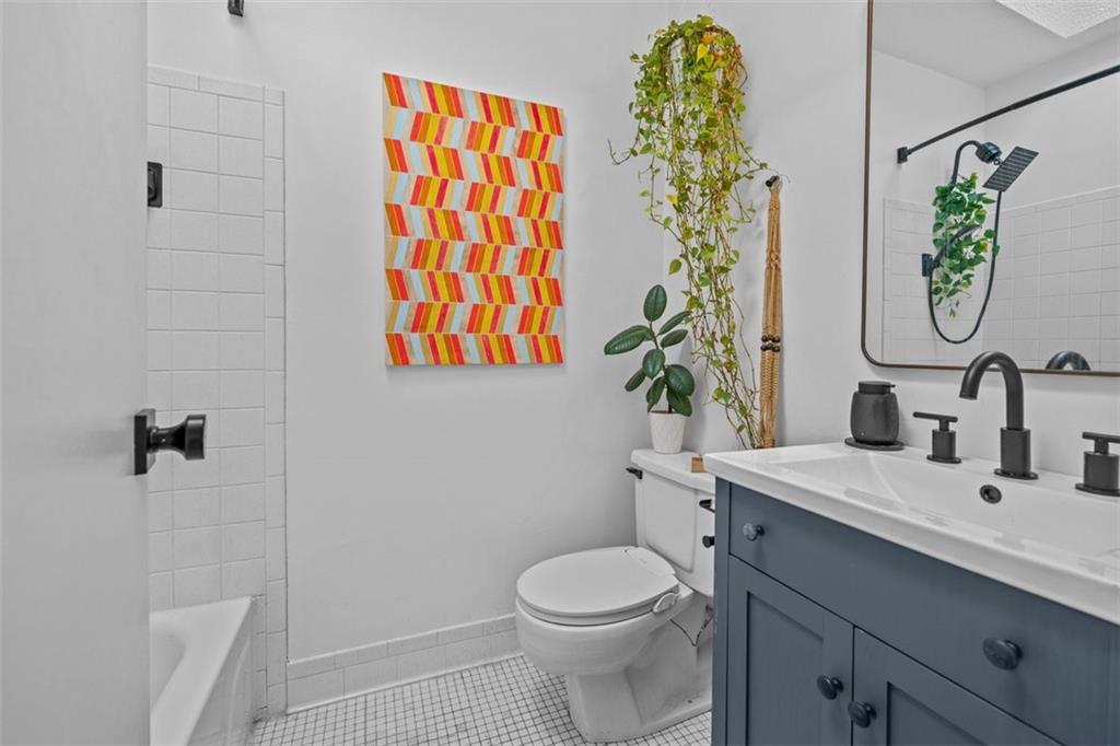 10104 4th Avenue Bay Ridge Brooklyn NY 11209