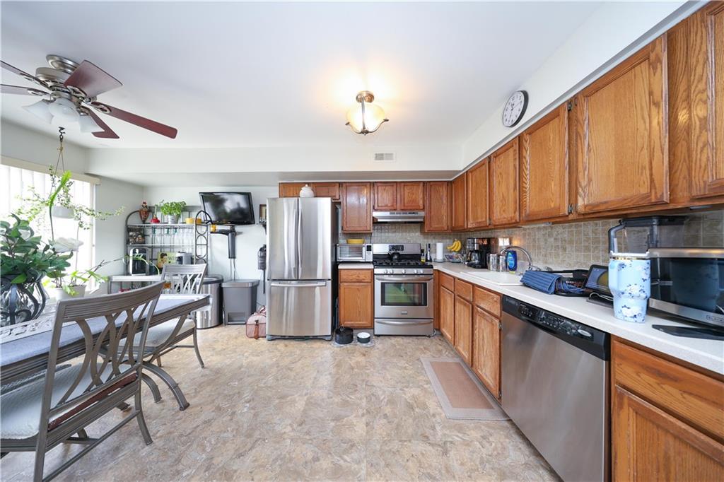 15 Stratford Court New Springville Staten Island NY 10314