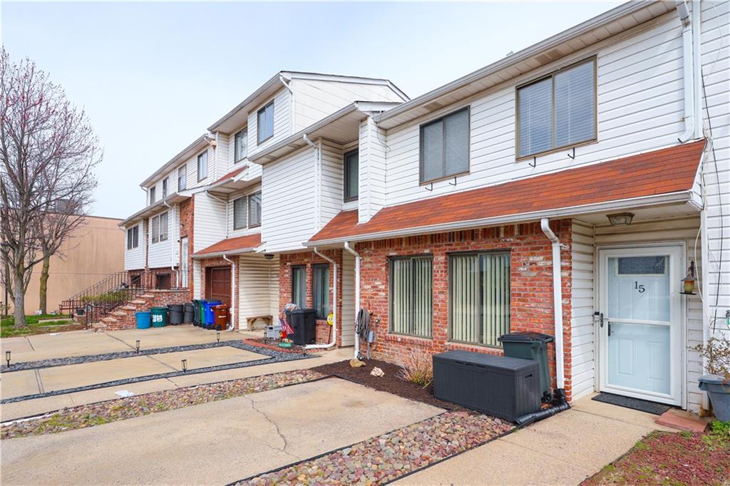 15 Stratford Court New Springville Staten Island NY 10314