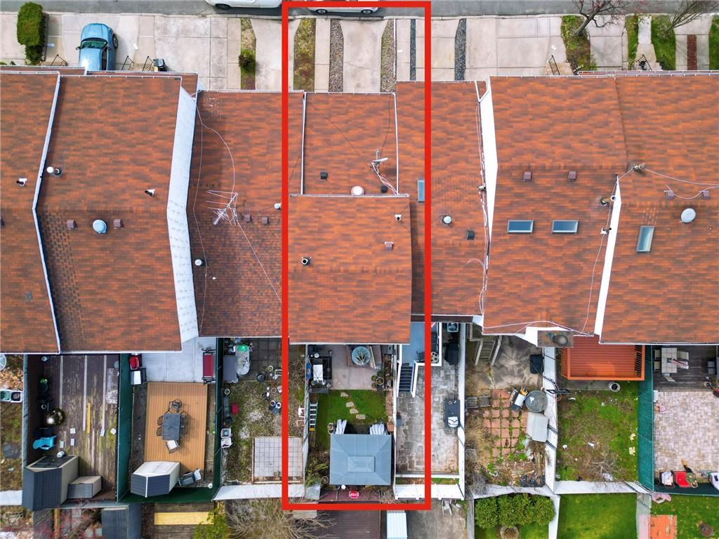 15 Stratford Court New Springville Staten Island NY 10314