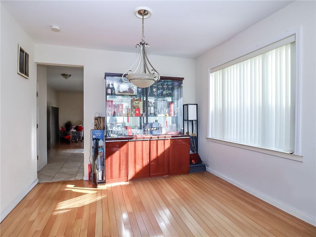 78 Lott Lane New Springville Staten Island NY 10314