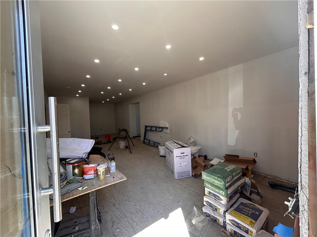 59 Saint Marys Avenue Rosebank State Island NY 10305