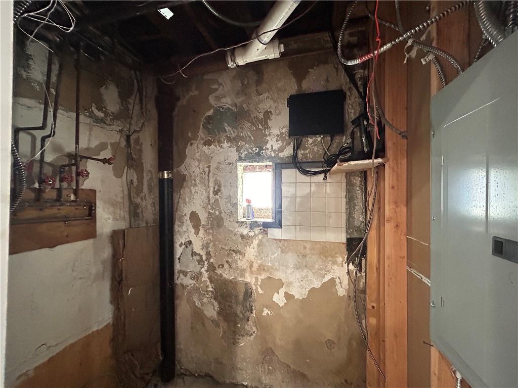 59 Saint Marys Avenue Rosebank State Island NY 10305