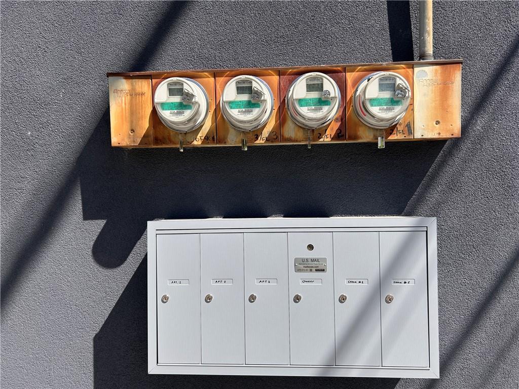 59 Saint Marys Avenue Rosebank State Island NY 10305