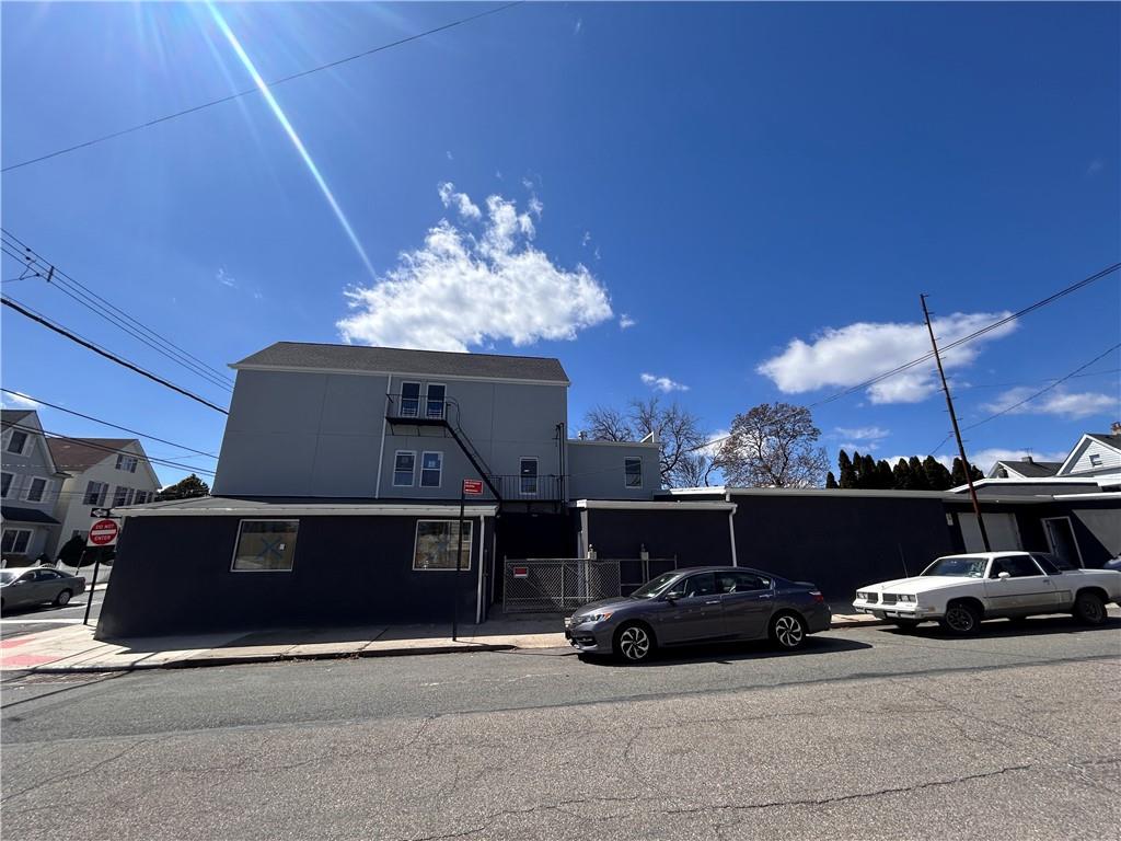 59 Saint Marys Avenue Rosebank State Island NY 10305