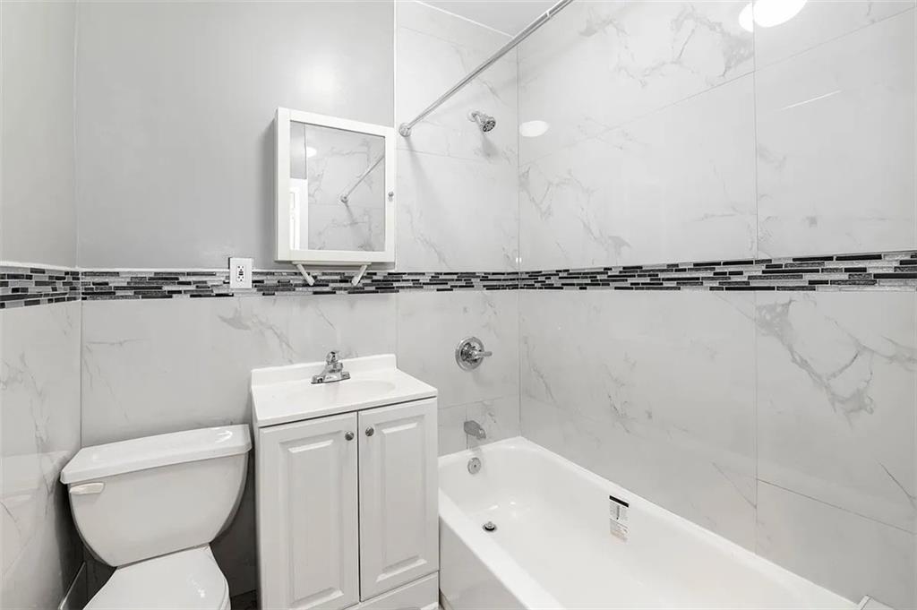 79 Clermont Avenue Fort Greene Brooklyn NY 11205