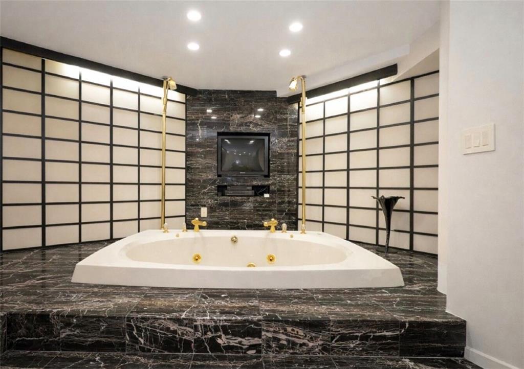 20 Corbin Place Brighton Beach Brooklyn NY 11235