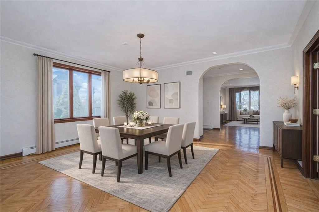 105 Kensington Street Manhattan Beach Brooklyn NY 11235