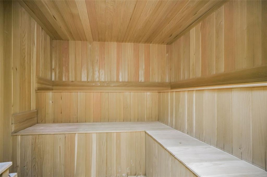 105 Kensington Street Manhattan Beach Brooklyn NY 11235