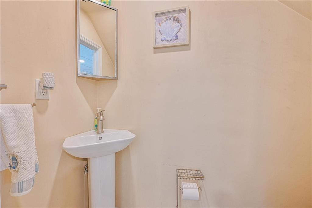 20 West 18th Road Broad Channel Broad Channel NY 11693