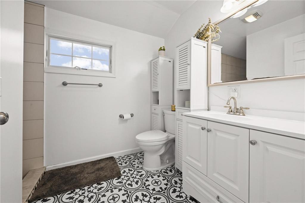 40 West 13th Road Broad Channel Broad Channel NY 11693