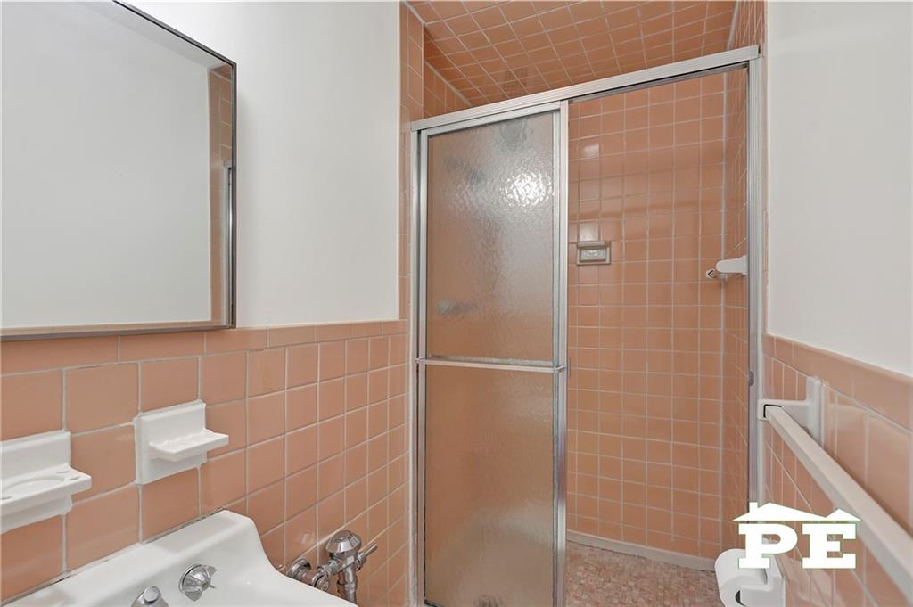 88-12 151st Avenue Howard Beach Howard Beach NY 11414