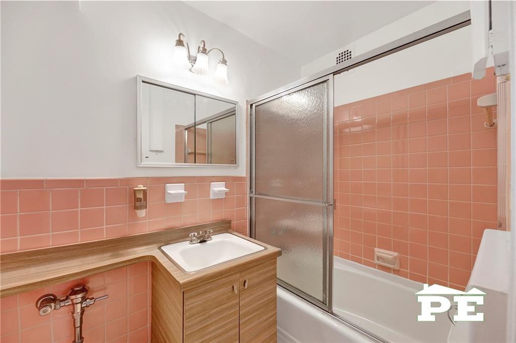 88-12 151st Avenue Howard Beach Howard Beach NY 11414