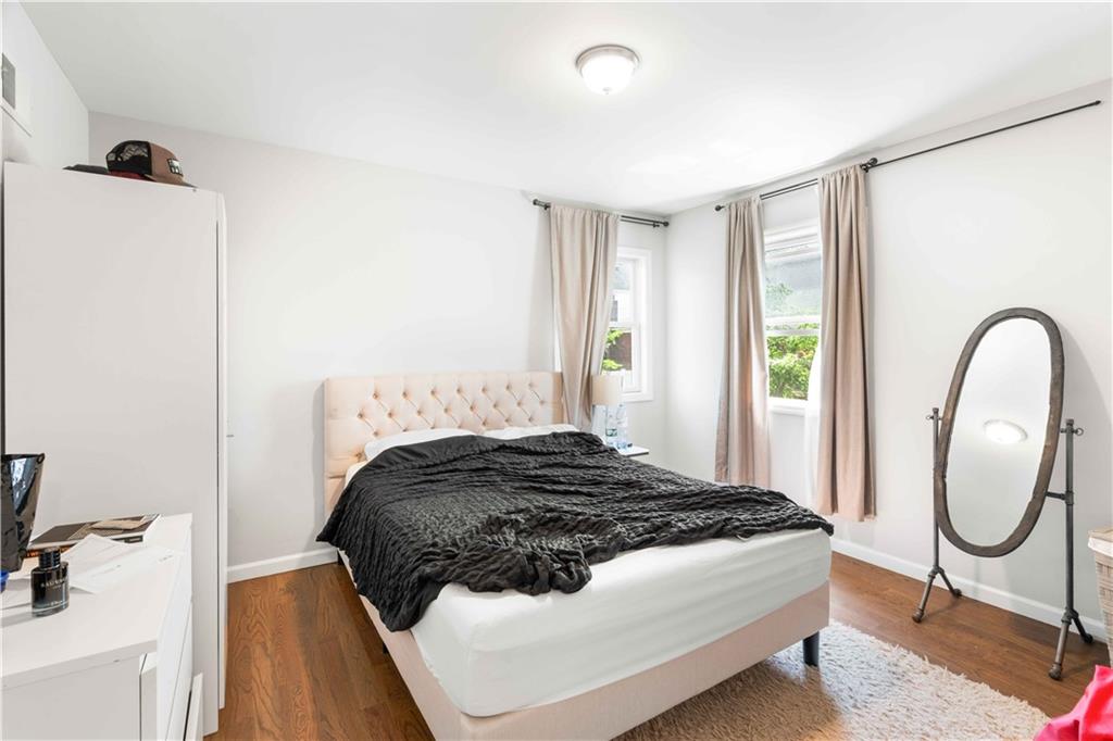 428 Virginia Avenue Rosebank Staten Island NY 10305