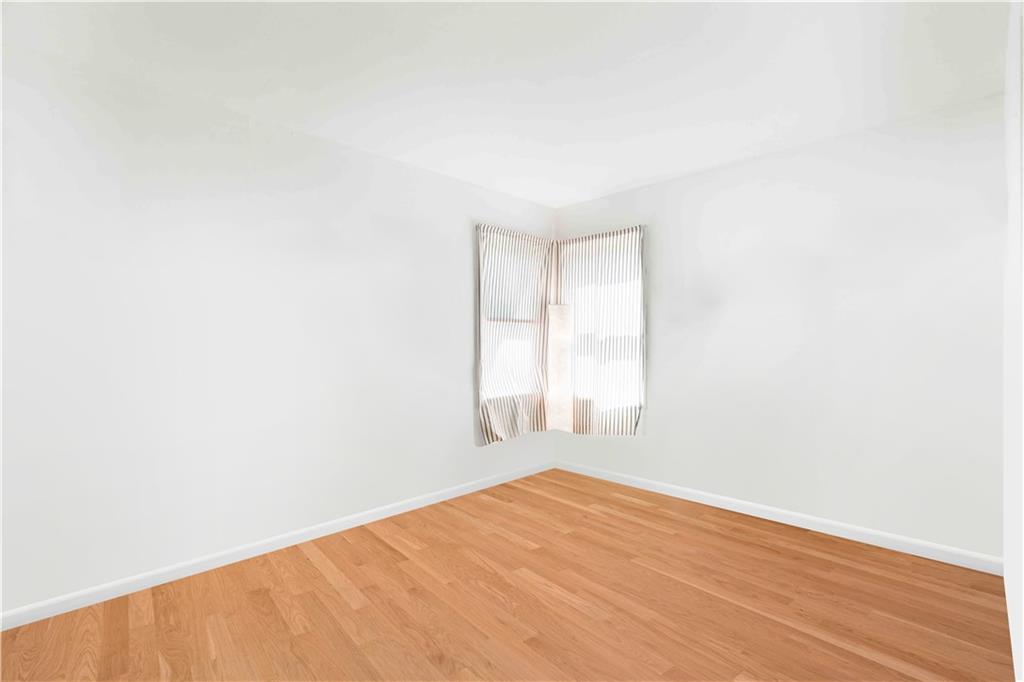 428 Virginia Avenue Rosebank Staten Island NY 10305