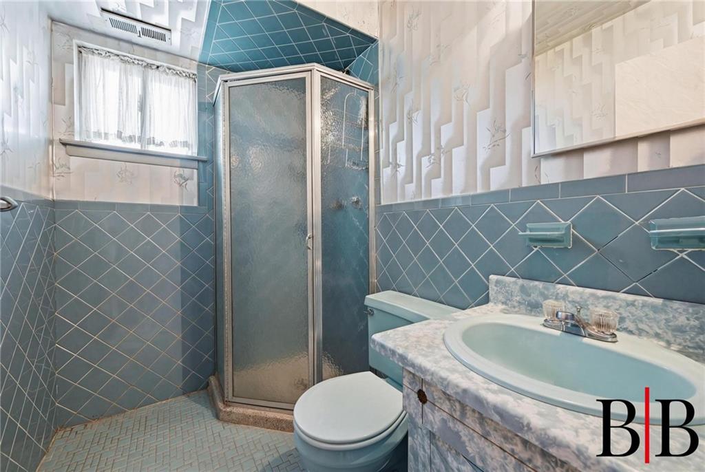 1132 East 72nd Street Georgetown Brooklyn NY 11234