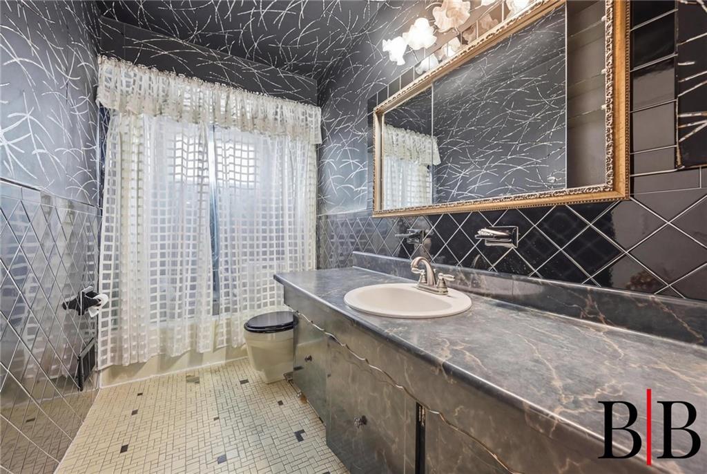 1132 East 72nd Street Georgetown Brooklyn NY 11234