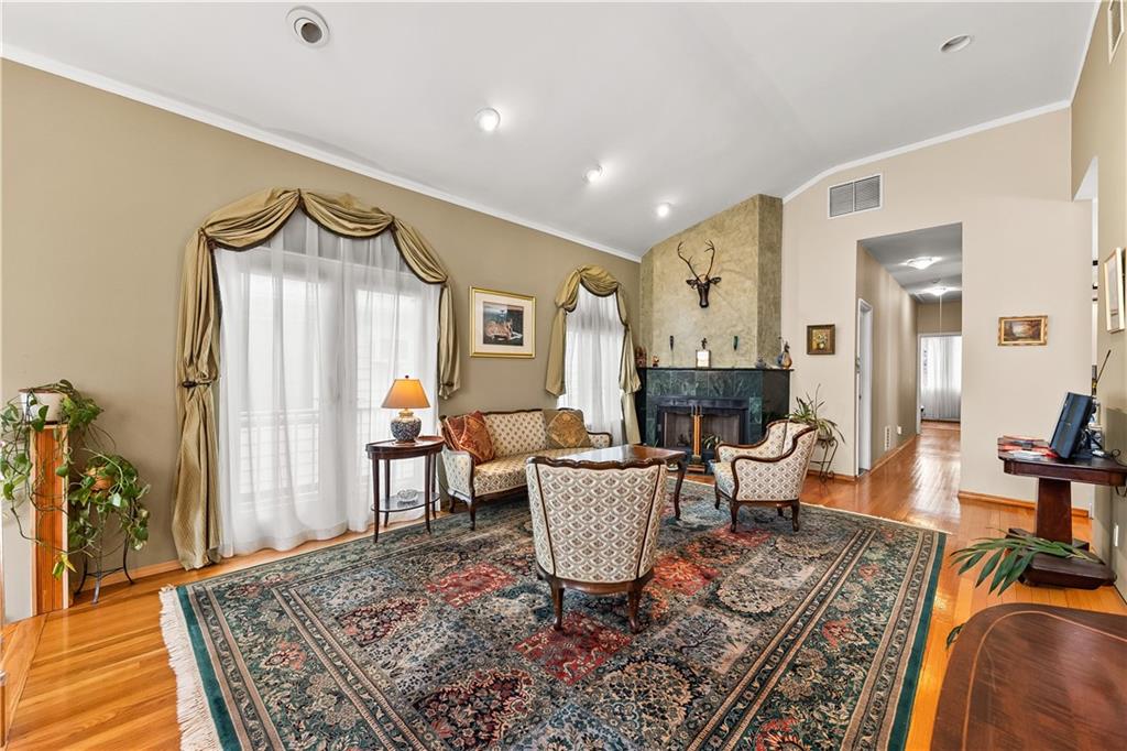 65 Amherst Street Manhattan Beach Brooklyn NY 11235