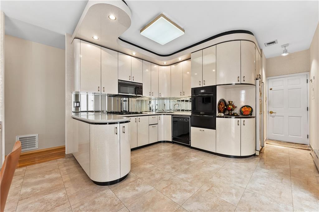 65 Amherst Street Manhattan Beach Brooklyn NY 11235