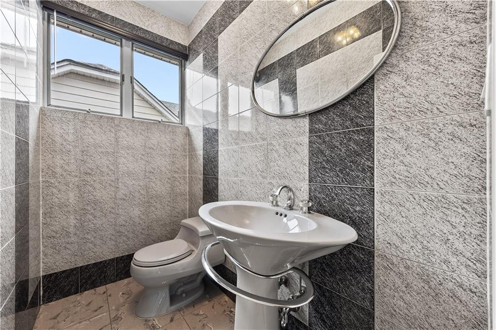 65 Amherst Street Manhattan Beach Brooklyn NY 11235