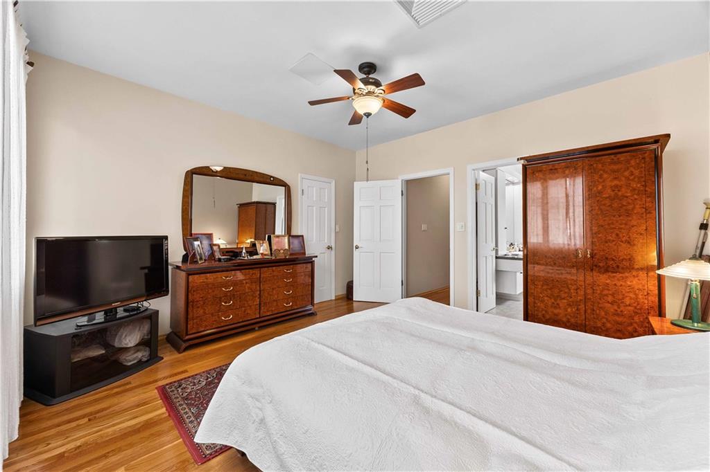 65 Amherst Street Manhattan Beach Brooklyn NY 11235