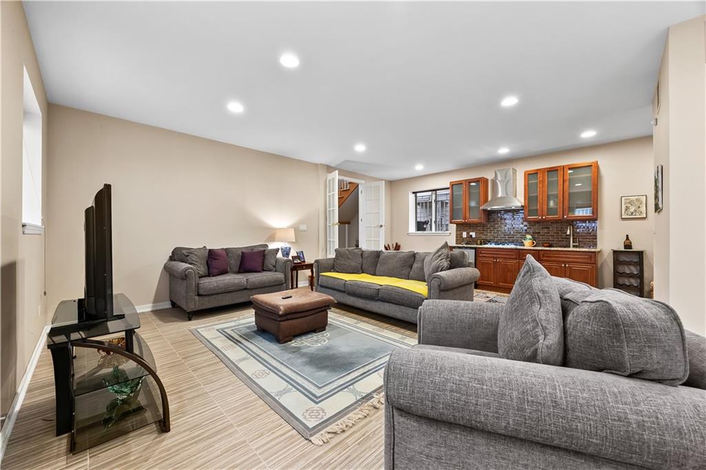 65 Amherst Street Manhattan Beach Brooklyn NY 11235