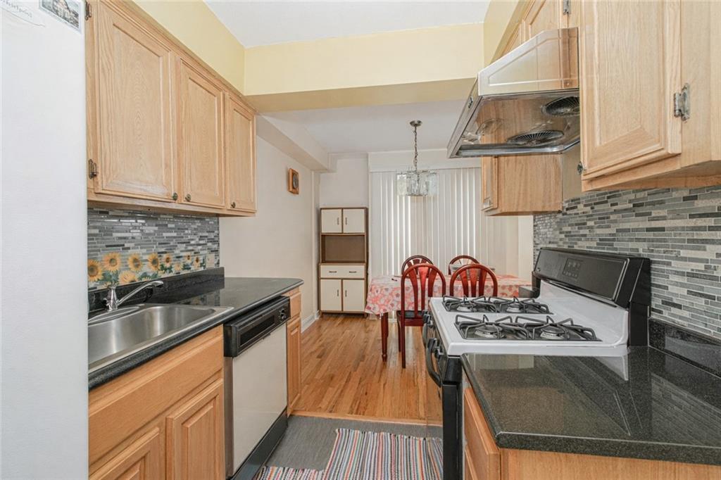 5 Kay Place Rosebank Staten Island NY 10305