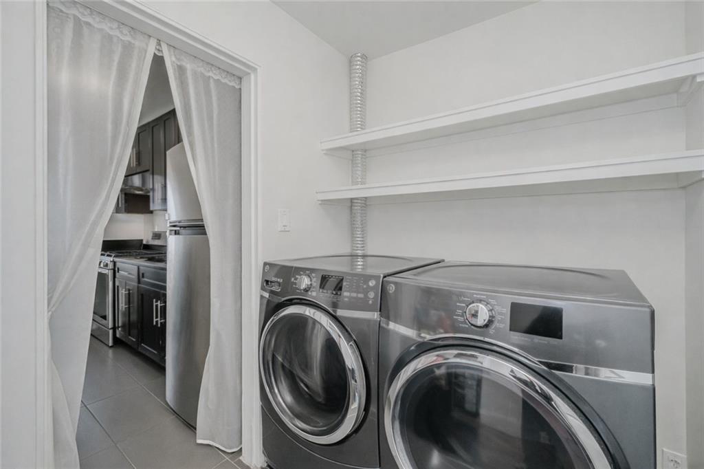 284 Bay 19th Street Bensonhurst Brooklyn NY 11214