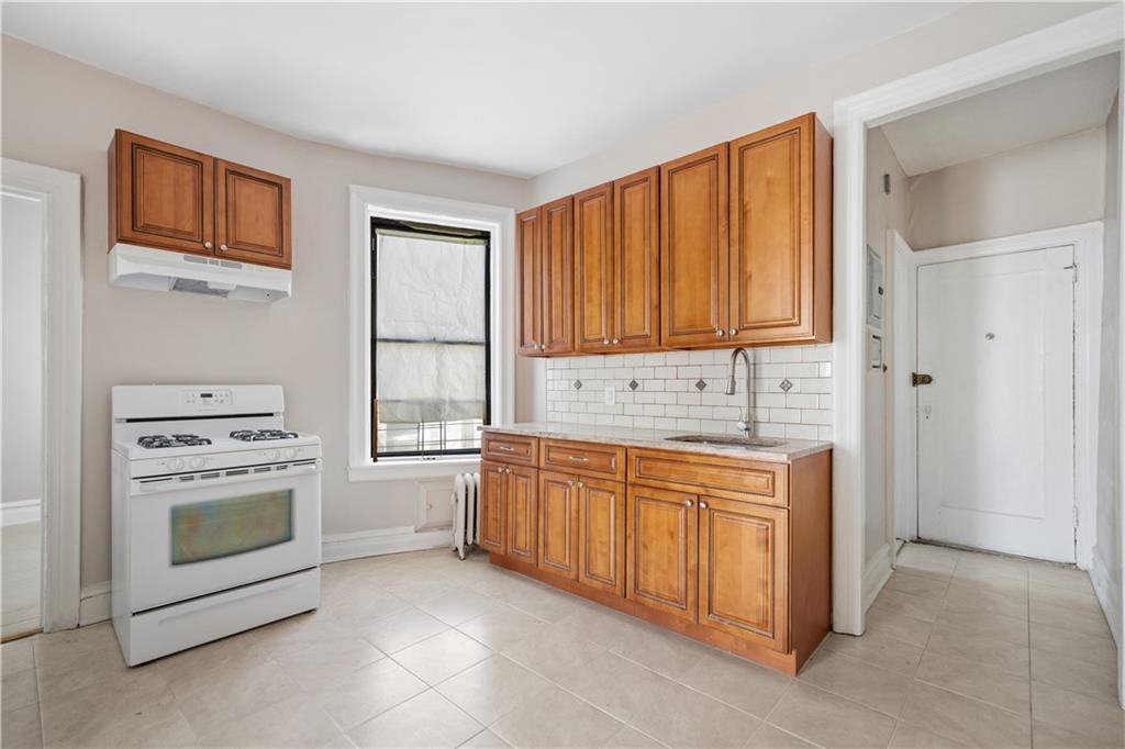 596 Wyona Street East New York Brooklyn NY 11207