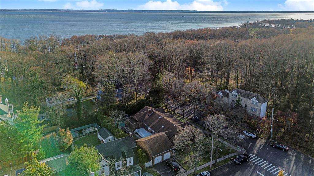 77 Irvington Street Huguenot Staten Island NY 10312