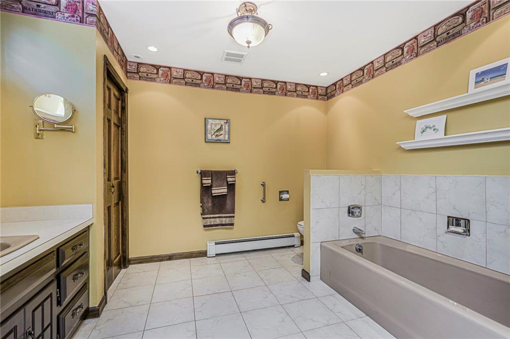 77 Irvington Street Huguenot Staten Island NY 10312