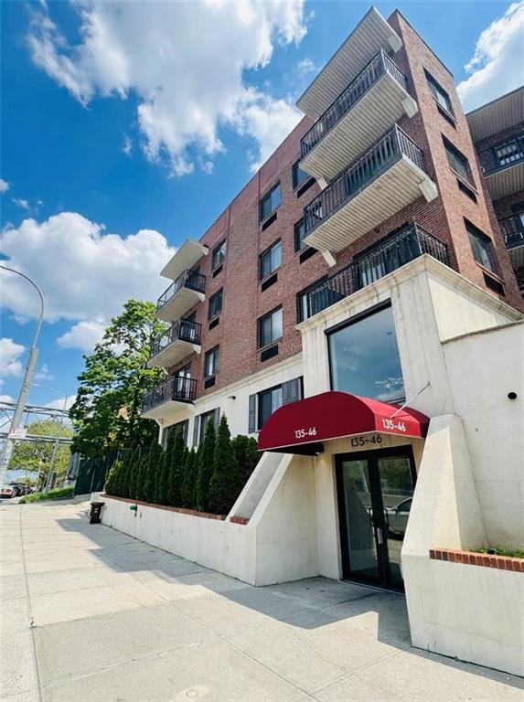 135-46 Grand Central Parkway Briarwood Briarwood NY 11435