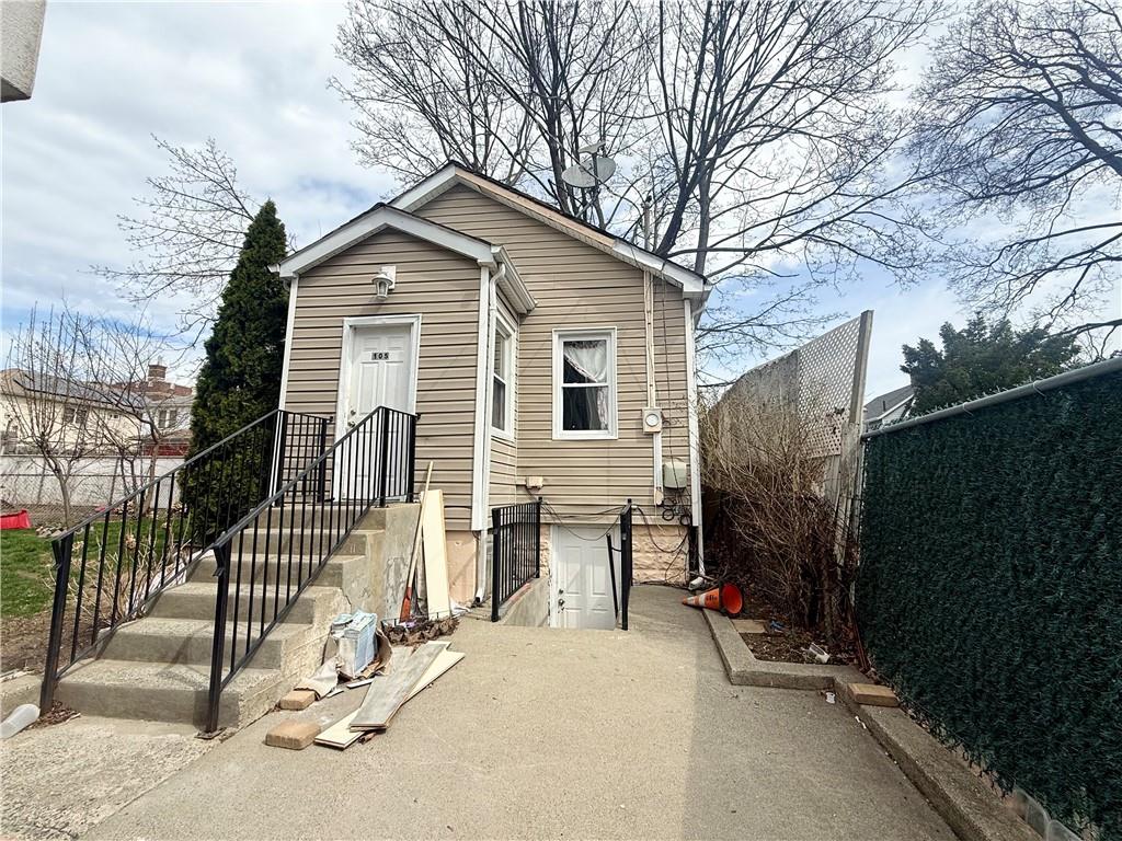 105 Seaview Avenue Todt Hill Staten Island NY 10304