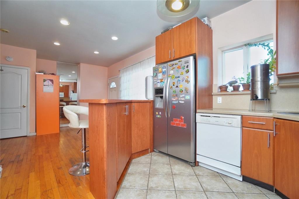 2801 East 28th Street Sheepshead Bay Brooklyn NY 11235