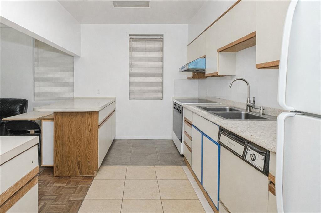 6406 19th Avenue Bensonhurst Brooklyn NY 11204