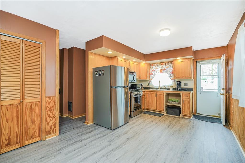 18 Parish Avenue Travis Staten Island NY 10314