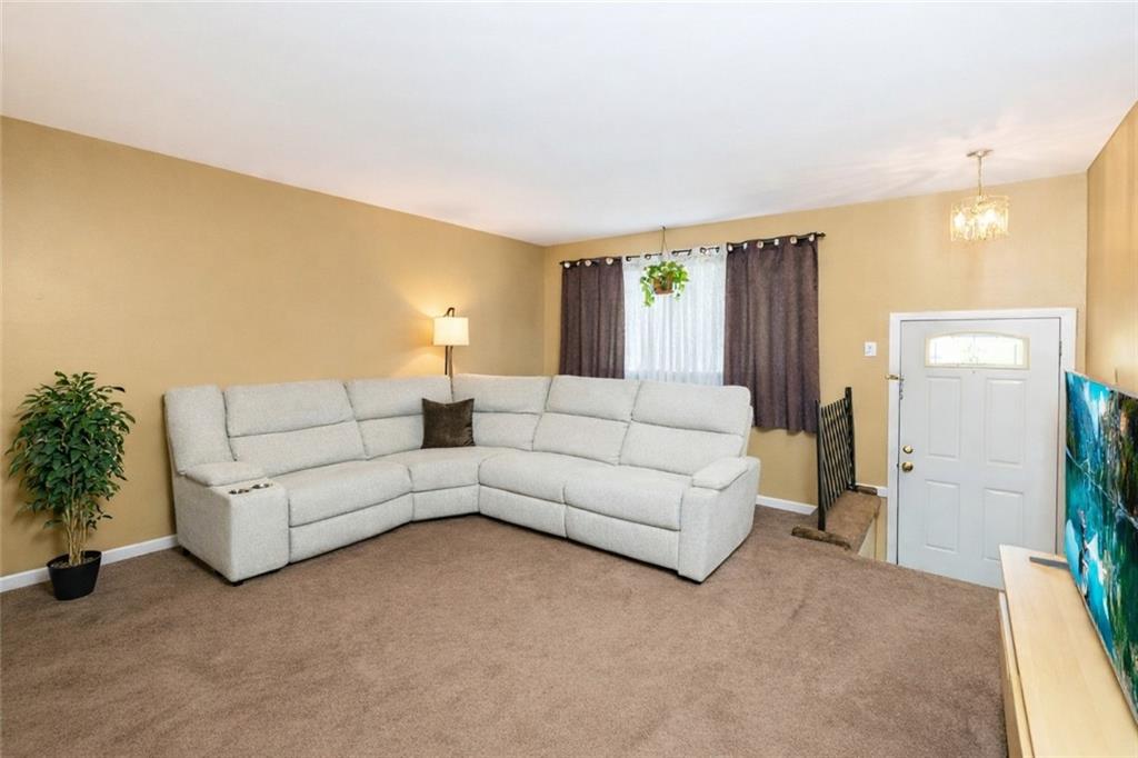 18 Parish Avenue Travis Staten Island NY 10314